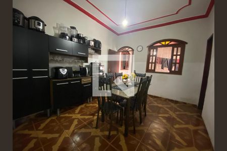 Cozinha 3 de casa à venda com 8 quartos, 136m² em Regina, Contagem