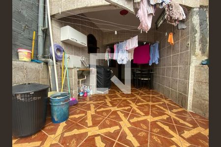 Área de Serviço de casa à venda com 8 quartos, 136m² em Regina, Contagem