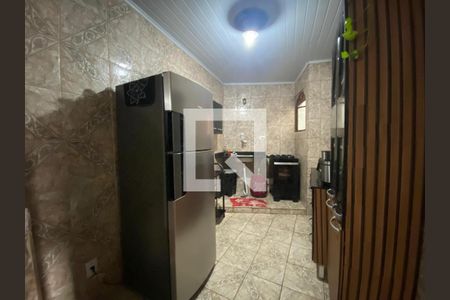 Cozinha 2 de casa à venda com 8 quartos, 136m² em Regina, Contagem