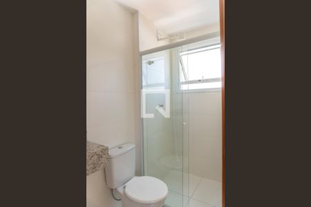Banheiro da Suíte de apartamento para alugar com 2 quartos, 72m² em Vila Formosa, Jacareí