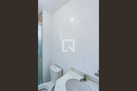 Banheiro de apartamento à venda com 2 quartos, 49m² em Jardim Monjolo, São Paulo