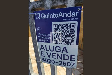 Placa de casa à venda com 4 quartos, 220m² em Parque Vitoria, São Paulo