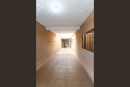 Garagem de casa à venda com 4 quartos, 220m² em Parque Vitoria, São Paulo