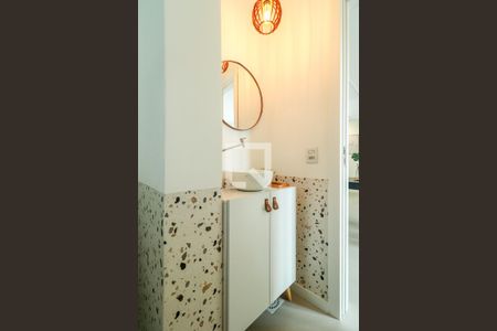 Lavabo de apartamento para alugar com 3 quartos, 91m² em Moinhos de Vento, Porto Alegre