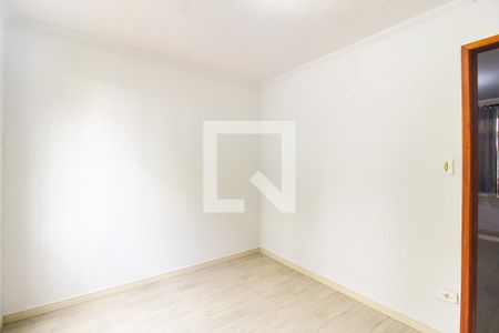 Quarto 1 de apartamento para alugar com 2 quartos, 42m² em Jardim Redil, São Paulo
