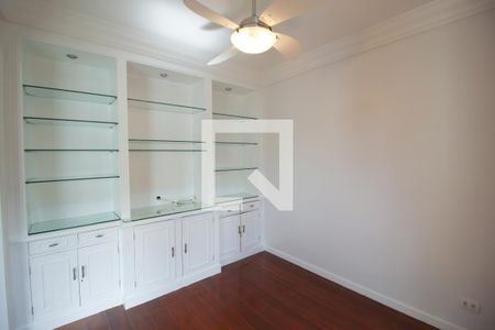 Sala de TV de apartamento para alugar com 2 quartos, 90m² em Itaim Bibi, São Paulo