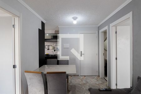 Sala/Cozinha e Área de Serviço de apartamento para alugar com 2 quartos, 36m² em Jardim America da Penha, São Paulo