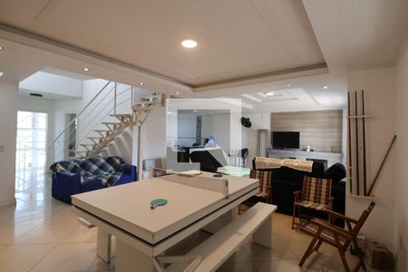 Sala de casa à venda com 3 quartos, 400m² em Mathias Velho, Canoas