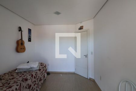 Quarto 2 de casa à venda com 3 quartos, 400m² em Mathias Velho, Canoas