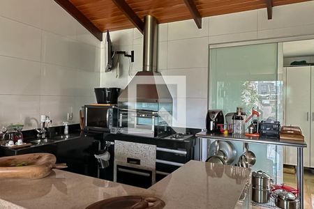 Cozinha de casa à venda com 5 quartos, 270m² em Estoril, Belo Horizonte