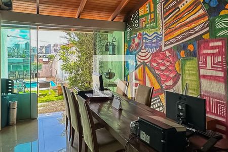 Escritório de casa à venda com 5 quartos, 270m² em Estoril, Belo Horizonte