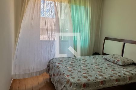Quarto 3 de casa à venda com 5 quartos, 270m² em Estoril, Belo Horizonte