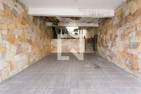 Garagem de casa à venda com 2 quartos, 250m² em Vila Antonina, São Paulo