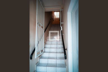 Escada de Acesso de apartamento para alugar com 3 quartos, 100m² em Centro, Cotia