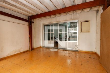 Garagem de casa para alugar com 2 quartos, 110m² em Vila Congonhas, São Paulo