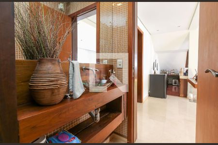 BANHEIRO 2 de casa à venda com 4 quartos, 596m² em Estoril, Belo Horizonte