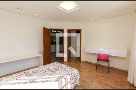 QUARTO 2 de casa à venda com 4 quartos, 596m² em Estoril, Belo Horizonte