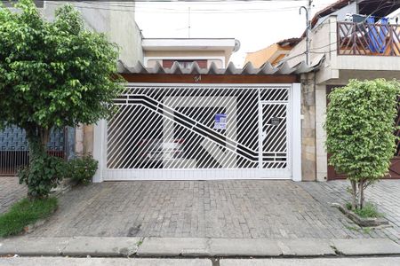 Fachada de casa à venda com 2 quartos, 120m² em Parque Edu Chaves, São Paulo