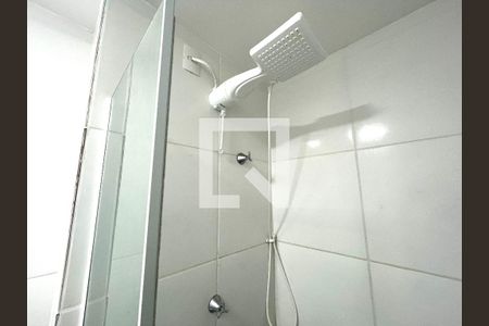 Banheiro de apartamento para alugar com 2 quartos, 36m² em Lapa, São Paulo