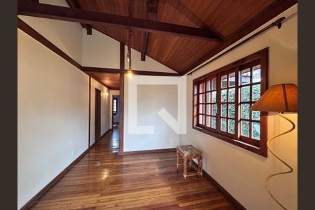 Sala de casa de condomínio à venda com 4 quartos, 250m² em Vargem Grande, Rio de Janeiro
