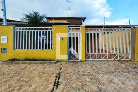 Fachada de casa à venda com 3 quartos, 267m² em Parque Via Norte, Campinas