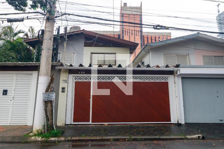 Fachada de casa à venda com 3 quartos, 158m² em Chácara Santo Antônio (zona Sul), São Paulo