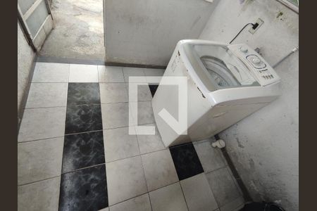 Área de Serviço de casa à venda com 2 quartos, 360m² em Linda Vista, Contagem