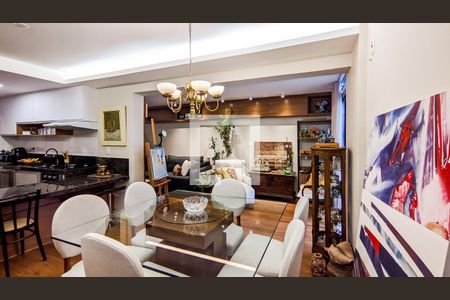 Sala de apartamento à venda com 2 quartos, 140m² em Carmo, Belo Horizonte