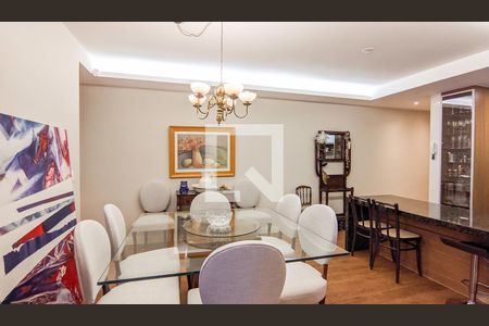 Sala de apartamento à venda com 2 quartos, 140m² em Carmo, Belo Horizonte