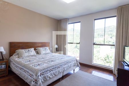 suite de casa de condomínio à venda com 3 quartos, 308m² em Vale das Araras, Nova Lima