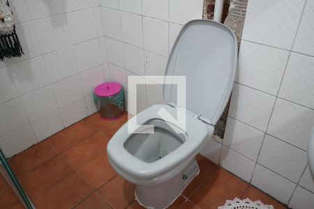 Banheiro Social de casa à venda com 2 quartos, 250m² em Água Rasa, São Paulo