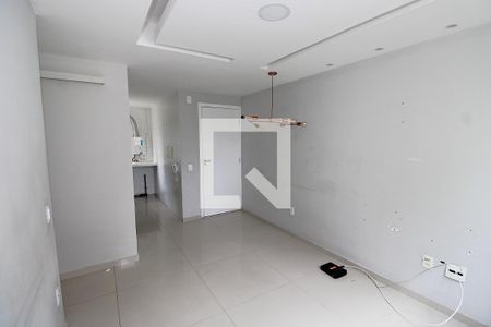 Sala de apartamento para alugar com 2 quartos, 40m² em Cascadura, Rio de Janeiro