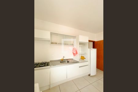 Cozinha de kitnet/studio para alugar com 1 quarto, 40m² em Daniela, Florianópolis