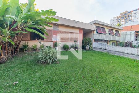 Fachada de casa à venda com 4 quartos, 250m² em Jardim Botânico, Porto Alegre