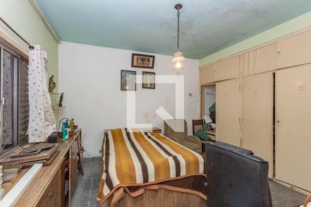 Casa à venda com 4 quartos, 240m² em Moema, São Paulo
