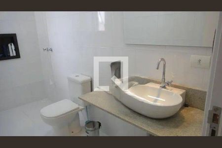 Casa à venda com 3 quartos, 200m² em Vila Dom Pedro I, São Paulo