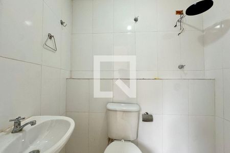 Banheiro de kitnet/studio para alugar com 1 quarto, 17m² em Botafogo, Rio de Janeiro