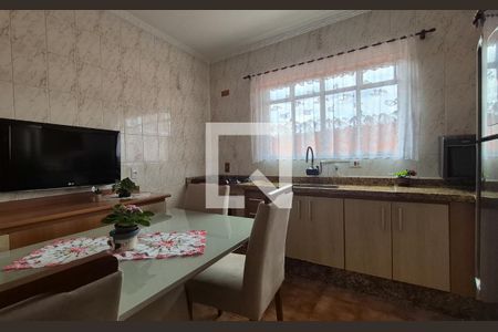 Cozinha de casa à venda com 2 quartos, 168m² em Condomínio Maracanã, Santo André