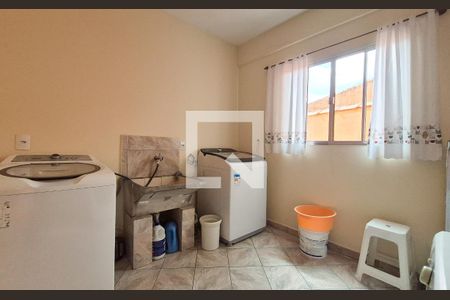 Lavanderia de casa à venda com 2 quartos, 168m² em Condomínio Maracanã, Santo André