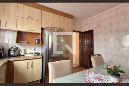 Cozinha de casa à venda com 2 quartos, 168m² em Condomínio Maracanã, Santo André
