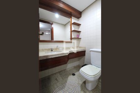 Lavabo de apartamento para alugar com 3 quartos, 120m² em Indianópolis, São Paulo
