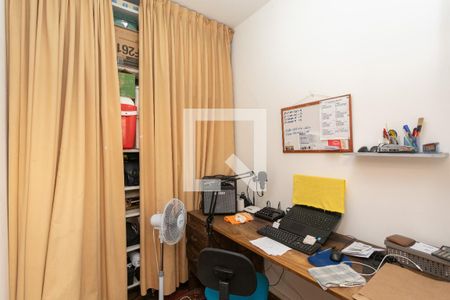 Quarto de Serviço de apartamento à venda com 3 quartos, 87m² em Passo D’areia, Porto Alegre