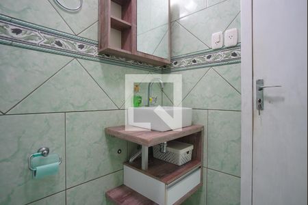 Banheiro Corredor de casa para alugar com 3 quartos, 220m² em Parque Santa Fé, Porto Alegre