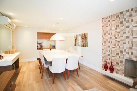 Sala de apartamento à venda com 3 quartos, 165m² em Vila Nova Conceição, São Paulo