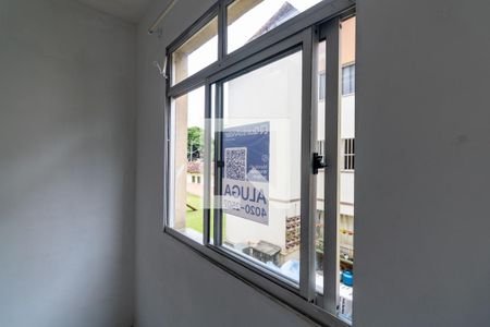 Plaquinha de apartamento para alugar com 2 quartos, 55m² em Cosmos, Rio de Janeiro