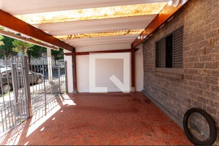 Garagem de casa à venda com 5 quartos, 300m² em Vila Anglo Brasileira, São Paulo