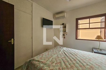 Quarto 1 de apartamento para alugar com 2 quartos, 55m² em Praia Enseada, Guarujá