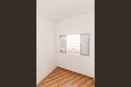 Quarto 2   de casa para alugar com 2 quartos, 60m² em Vila Sabrina, São Paulo