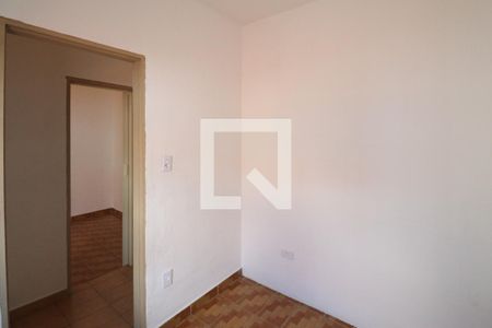 Quarto 2 de casa para alugar com 2 quartos, 60m² em Vila Sabrina, São Paulo