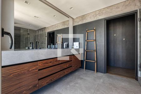 Suíte Master de apartamento à venda com 2 quartos, 193m² em Jardins, São Paulo